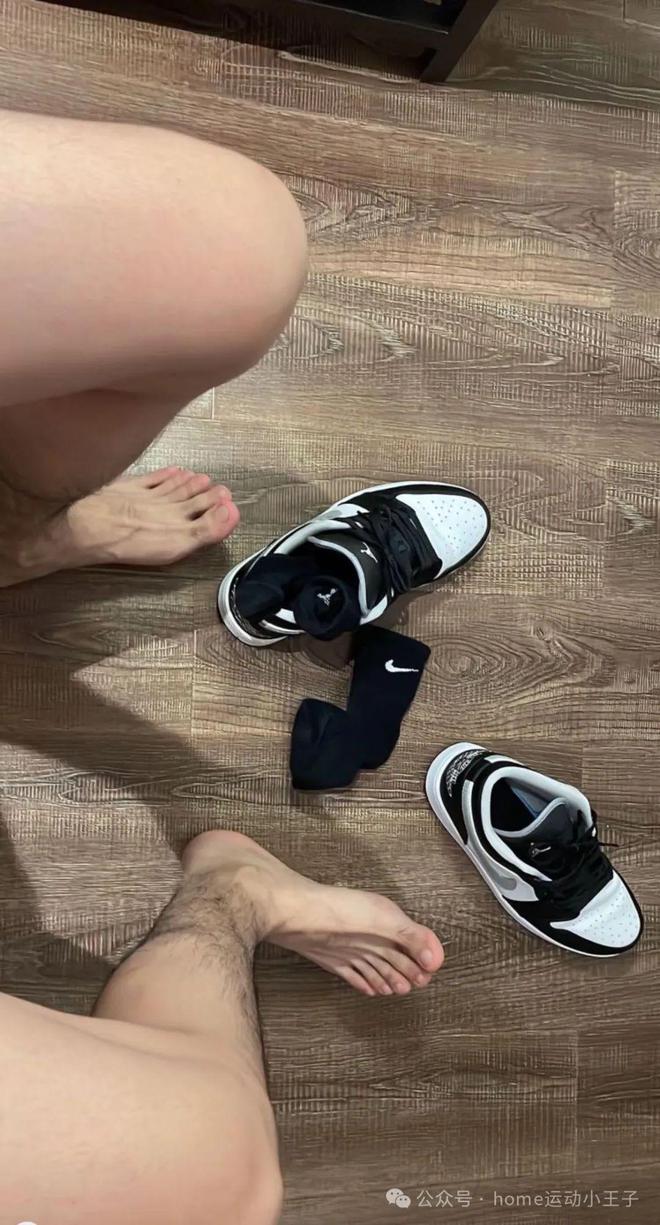 武器”：臭脚与臭鞋的秘密联盟球王会体育体育生的 “生化(图2)