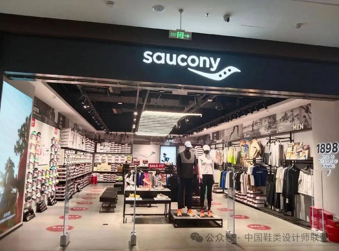 场的质量与科技竞争球王会网站跑鞋市(图5)