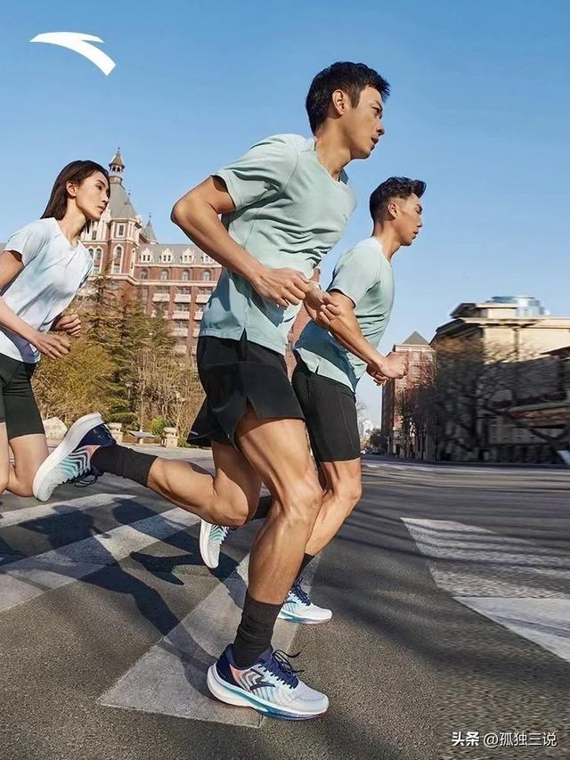 的10双运动鞋国货霸榜了！碾压耐克阿迪！今年卖最火(图11)